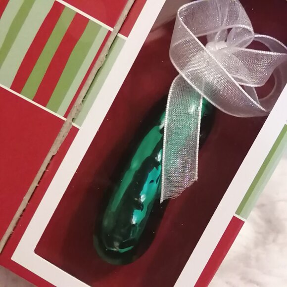 Christmas Pickle Ornament, BNIB! - Picture 1 of 5